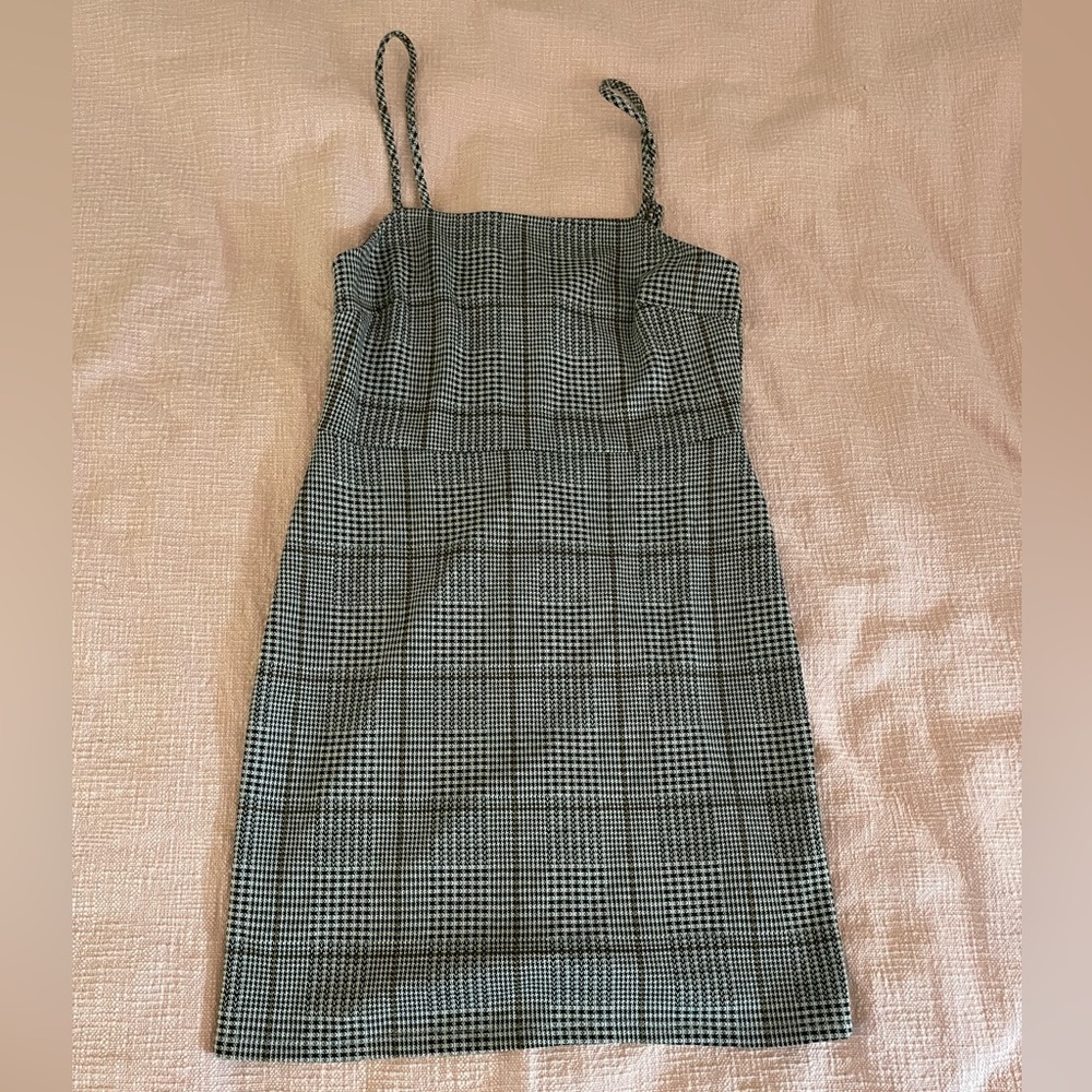 FOREVER 21 DRESS